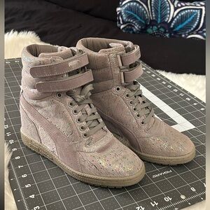Puma Sky Wedge Iri Suede size 7